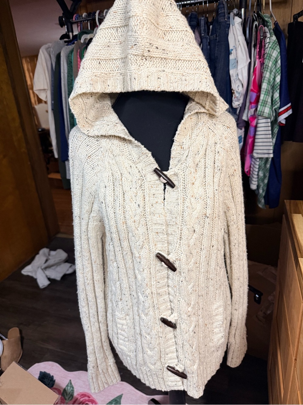 Cream Hooded Cable Knit Toggle Sweater Y2K 90’s wool blend fall flannel cozy Jr